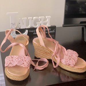 The Perfect Vintage Summer Sandal